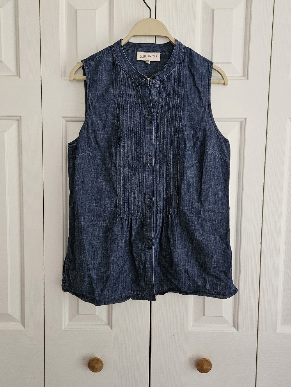 0Jones New York Sleeveless Top